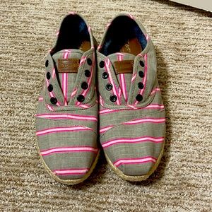Toms Sneakers 8.5